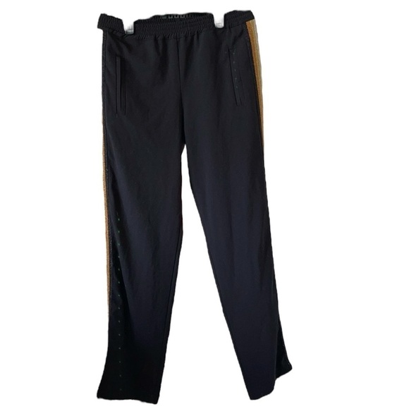My infinity baggy black w bronze and gold stripes on the sides made of polyester - Picture 1 of 7